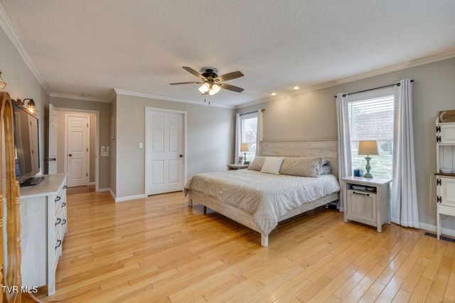 112 Isaac Lincoln Place, Elizabethton, TN 37643