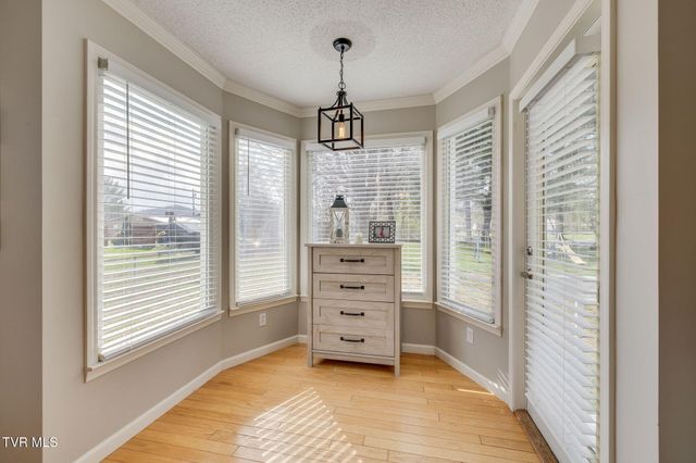 112 Isaac Lincoln Place, Elizabethton, TN 37643