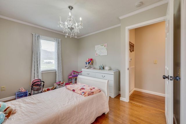 112 Isaac Lincoln Place, Elizabethton, TN 37643