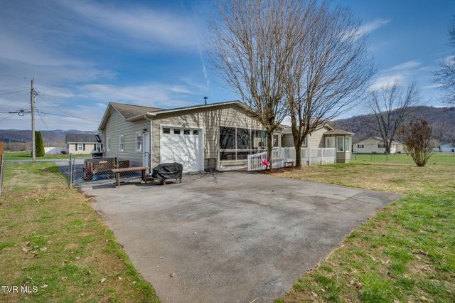 112 Isaac Lincoln Place, Elizabethton, TN 37643