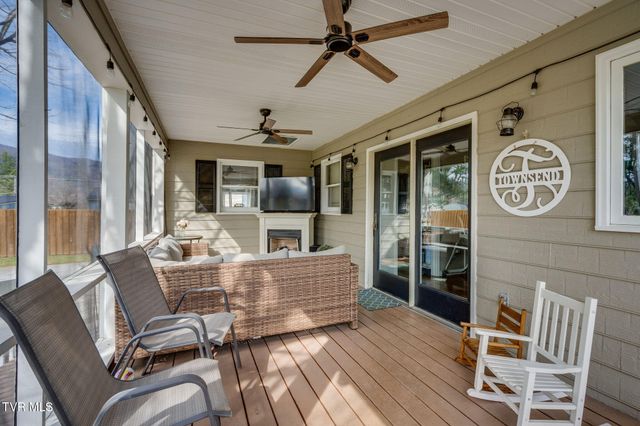 112 Isaac Lincoln Place, Elizabethton, TN 37643