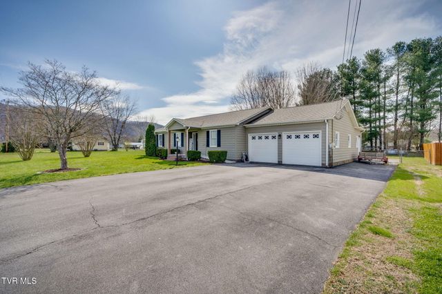 112 Isaac Lincoln Place, Elizabethton, TN 37643