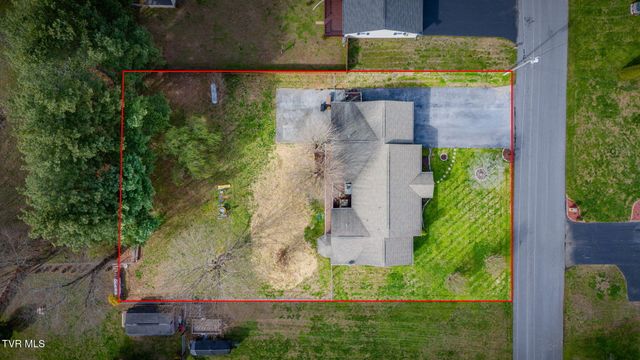 112 Isaac Lincoln Place, Elizabethton, TN 37643