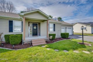 112 Isaac Lincoln Place, Elizabethton, TN 37643