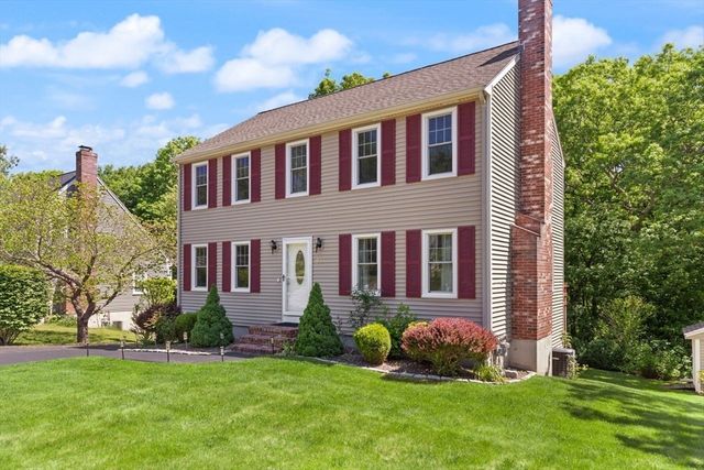 98 Laurelwood Dr, North Attleboro, MA 02760