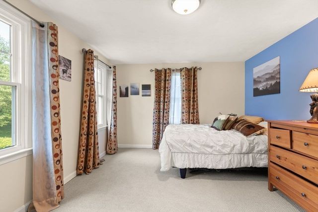 98 Laurelwood Dr, North Attleboro, MA 02760
