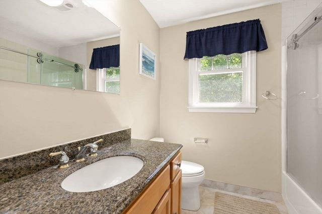 98 Laurelwood Dr, North Attleboro, MA 02760