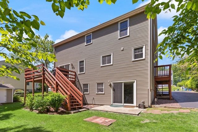 98 Laurelwood Dr, North Attleboro, MA 02760