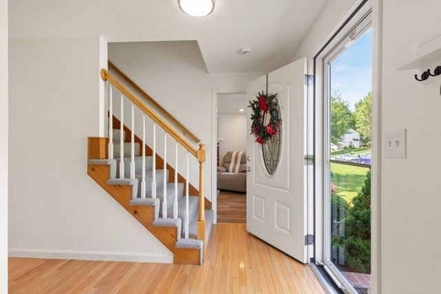 98 Laurelwood Dr, North Attleboro, MA 02760