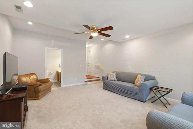 124 HARRISON CIR, Locust Grove, VA 22508