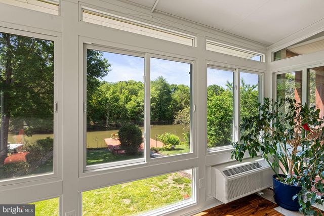 124 HARRISON CIR, Locust Grove, VA 22508