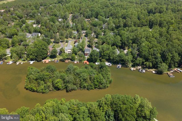 124 HARRISON CIR, Locust Grove, VA 22508