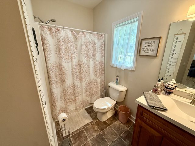 543 Main St, Mc Ewen, TN 37101