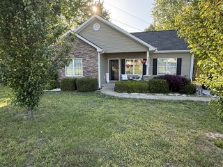 543 Main St, Mc Ewen, TN 37101