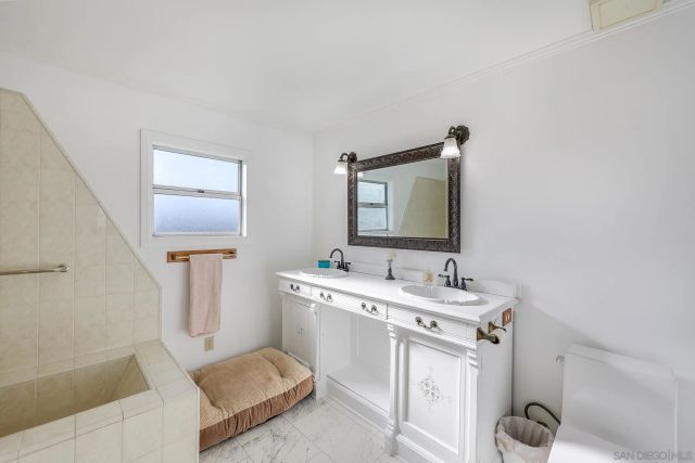 1553 Ranchwood Ln, Fallbrook, CA 92028