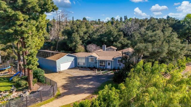 1553 Ranchwood Ln, Fallbrook, CA 92028