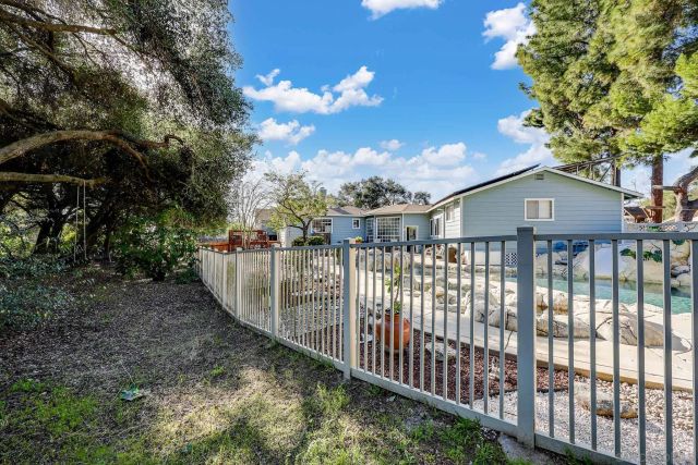 1553 Ranchwood Ln, Fallbrook, CA 92028