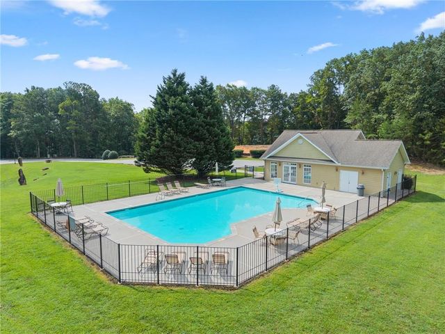 212 Planters Creek, Baldwin, GA 30511