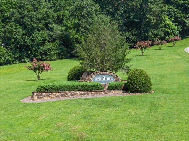 212 Planters Creek, Baldwin, GA 30511