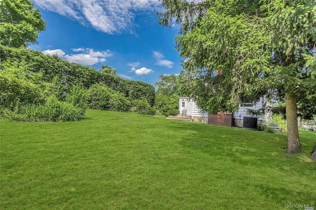 25 Valentine Avenue, Huntington, NY 11743