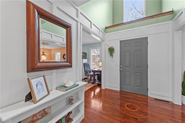 2800 SW Twincreek Court, Blue Springs, MO 64015