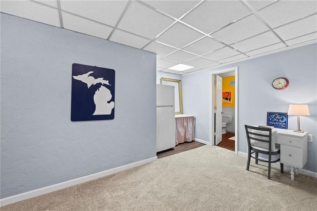 2800 SW Twincreek Court, Blue Springs, MO 64015