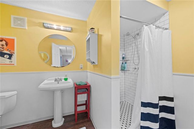 2800 SW Twincreek Court, Blue Springs, MO 64015