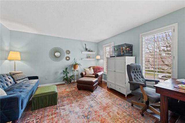 2800 SW Twincreek Court, Blue Springs, MO 64015