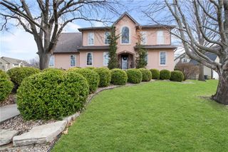 2800 SW Twincreek Court, Blue Springs, MO 64015