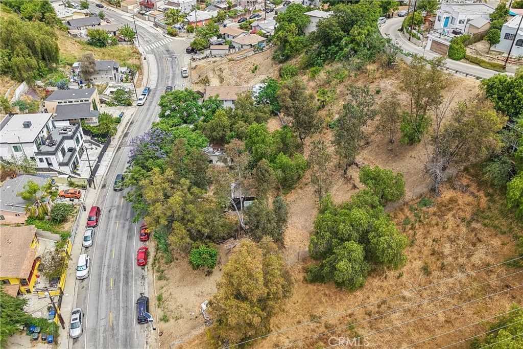 Image 13 of property listing at 1024 N Gage Avenue, Los Angeles, CA 90063
