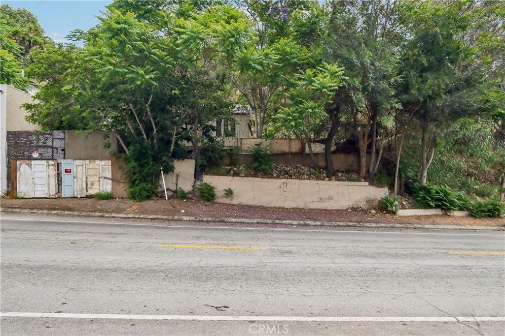 Image 2 of property listing at 1024 N Gage Avenue, Los Angeles, CA 90063