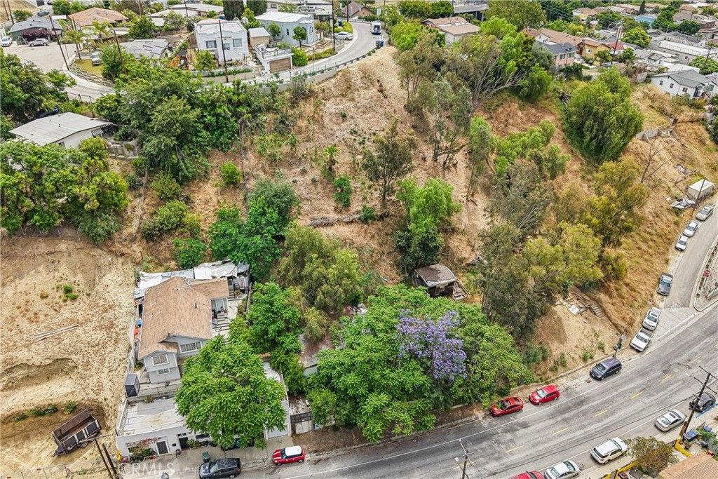 Image 6 of property listing at 1024 N Gage Avenue, Los Angeles, CA 90063