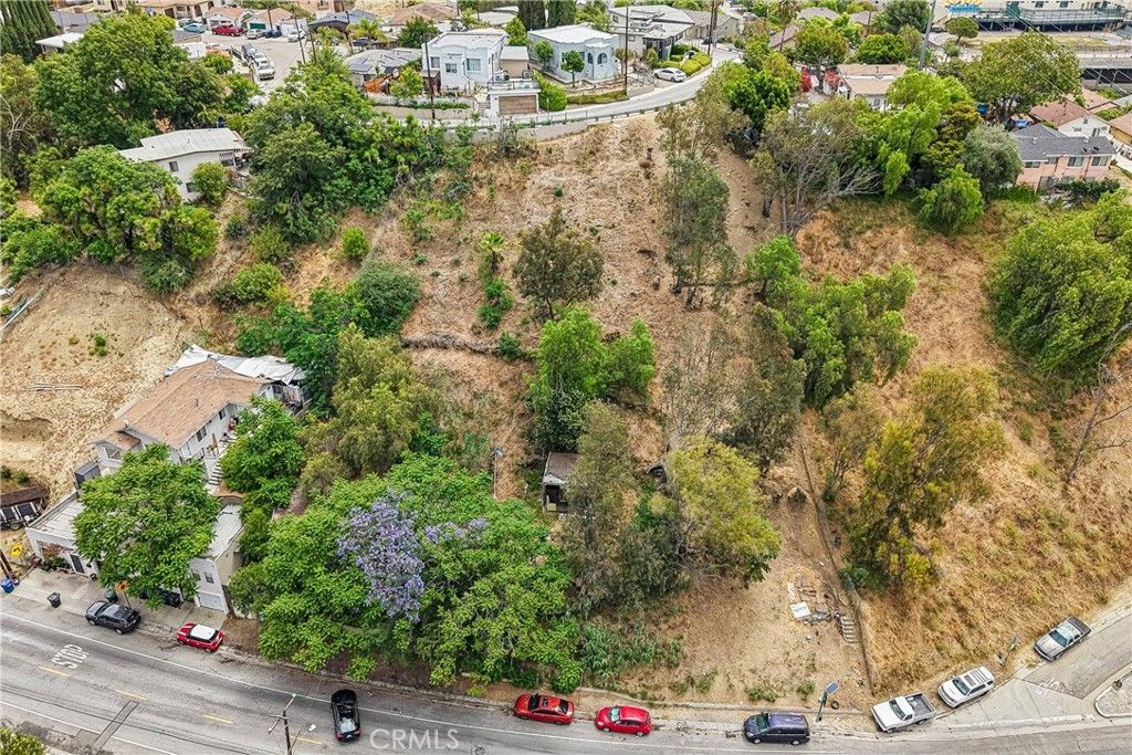 Image 7 of property listing at 1024 N Gage Avenue, Los Angeles, CA 90063