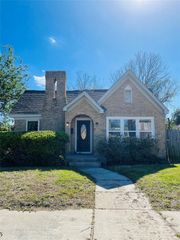 2422 Eagle Street, Houston, TX 77004