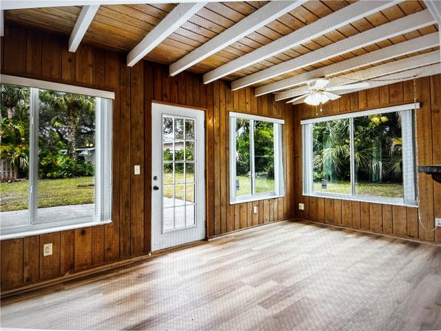 515 Cypress Road, Vero Beach, FL 32963