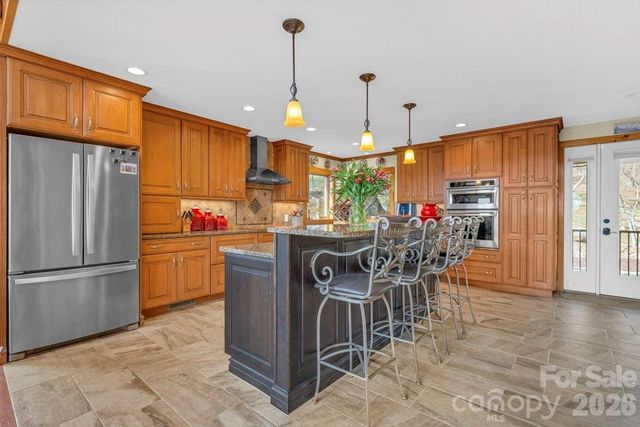 7054 Grandview Circle, Newland, NC 28657