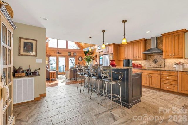 7054 Grandview Circle, Newland, NC 28657
