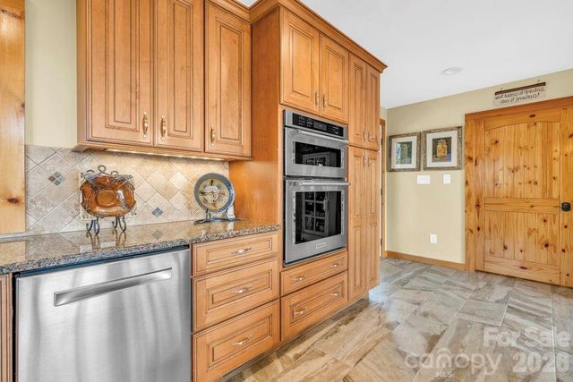 7054 Grandview Circle, Newland, NC 28657
