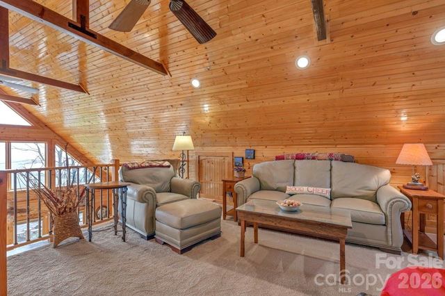 7054 Grandview Circle, Newland, NC 28657