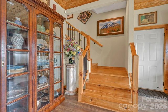 7054 Grandview Circle, Newland, NC 28657