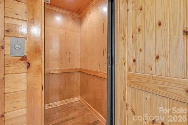 7054 Grandview Circle, Newland, NC 28657