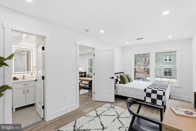 1355 LONGFELLOW ST NW, Washington, DC 20011