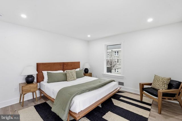 1355 LONGFELLOW ST NW, Washington, DC 20011