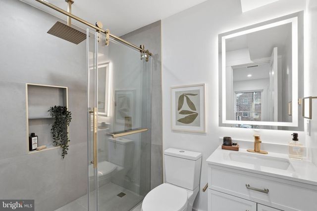 1355 LONGFELLOW ST NW, Washington, DC 20011