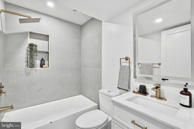 1355 LONGFELLOW ST NW, Washington, DC 20011