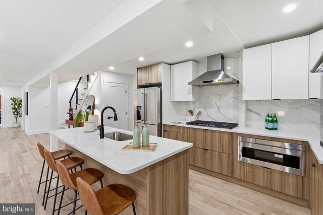 1355 LONGFELLOW ST NW, Washington, DC 20011