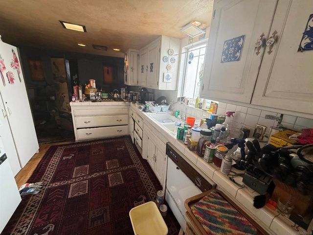 4227 COLLEGE AVE, San Diego, CA 92115