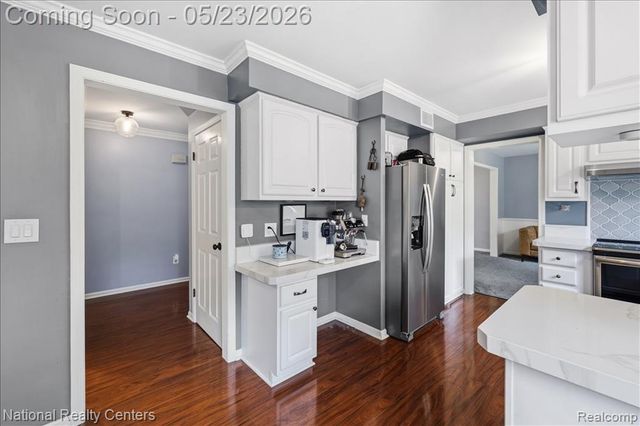 42054 Baintree Circle, Northville, MI 48168