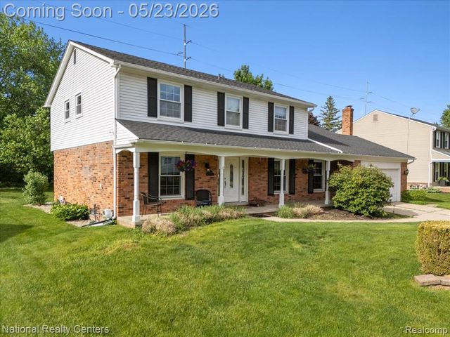 42054 Baintree Circle, Northville, MI 48168