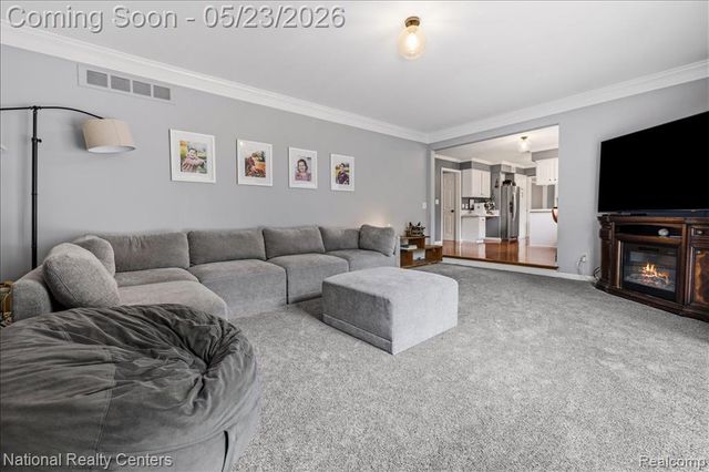 42054 Baintree Circle, Northville, MI 48168